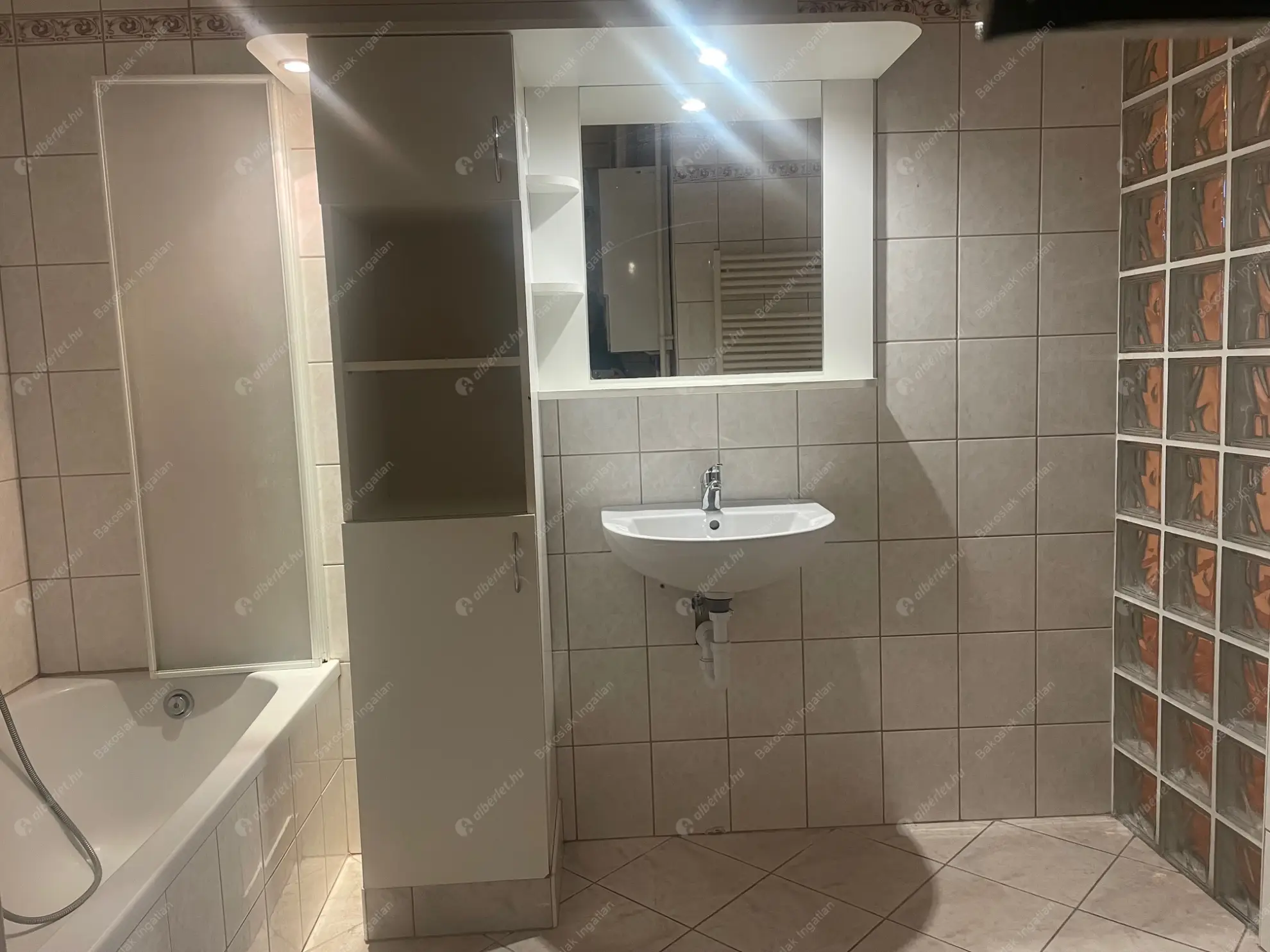 Kiadó albérlet 330000 Ft/hó áron: Budapest, I. kerület  Logodi utca. Mérete: 86 nm, 2 szobás | Alberlet.hu - 6588828