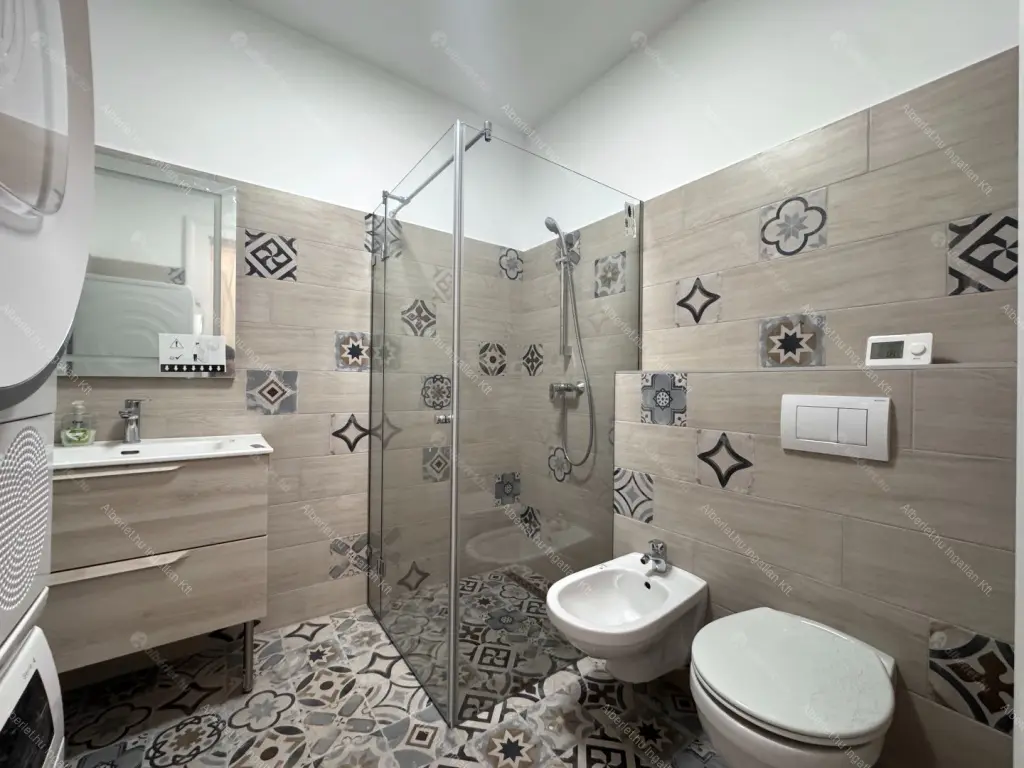 Kiadó albérlet 350000 Ft/hó áron: Budapest, I. kerület  Lovas út. Mérete: 58 nm, 1 szobás | Alberlet.hu - 6674678