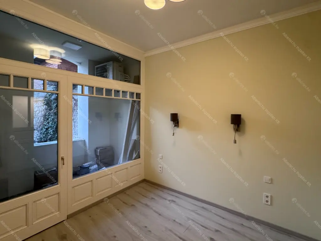 Kiadó albérlet 350000 Ft/hó áron: Budapest, I. kerület  Lovas út. Mérete: 58 nm, 1 szobás | Alberlet.hu - 6675574