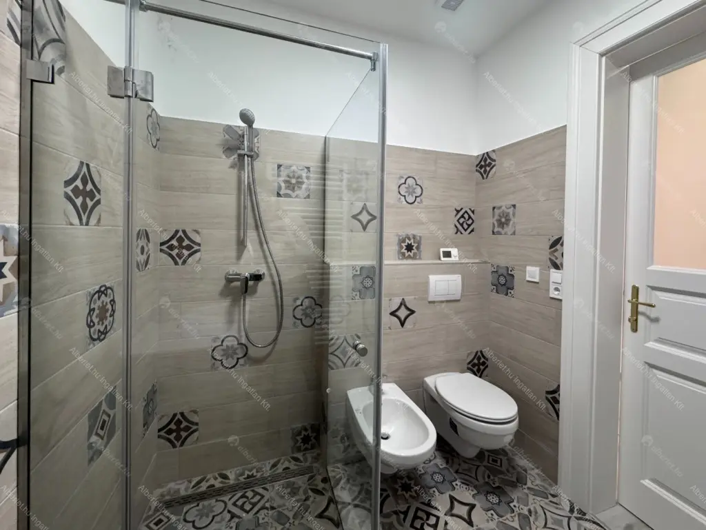 Kiadó albérlet 350000 Ft/hó áron: Budapest, I. kerület  Lovas út. Mérete: 58 nm, 1 szobás | Alberlet.hu - 6675583