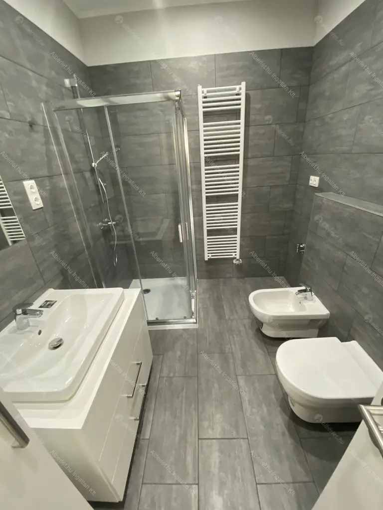 Kiadó albérlet 590000 Ft/hó áron: Budapest, I. kerület  Lovas út. Mérete: 80 nm, 3 szobás | Alberlet.hu - 6701212