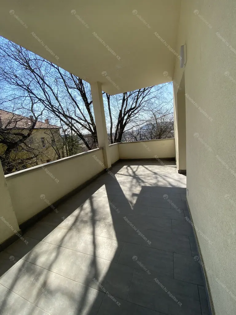 Kiadó albérlet 590000 Ft/hó áron: Budapest, I. kerület  Lovas út. Mérete: 80 nm, 3 szobás | Alberlet.hu - 6701216