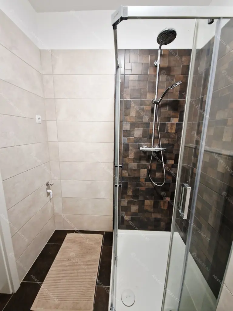 Kiadó albérlet 250000 Ft/hó áron: Budapest, I. kerület  Márvány utca. Mérete: 30 nm, 1 szobás | Alberlet.hu - 6700356