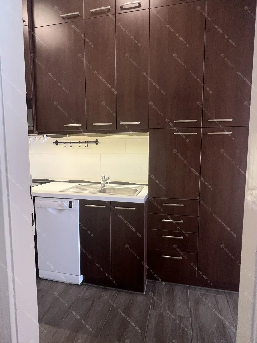 Kiadó albérlet 220000 Ft/hó áron: Budapest, I. kerület  Mátray utca. Mérete: 37 nm, 2 szobás | Alberlet.hu - 6699755