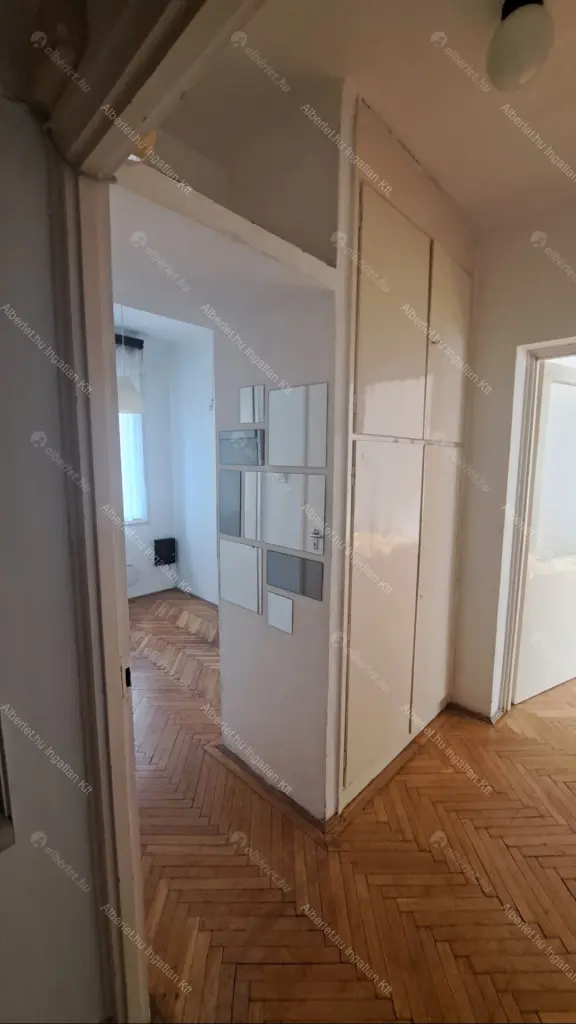 Kiadó albérlet 300000000 Ft/hó áron: Budapest, I. kerület  Mihály utca. Mérete: 68 nm, 2 szobás | Alberlet.hu - 6651460