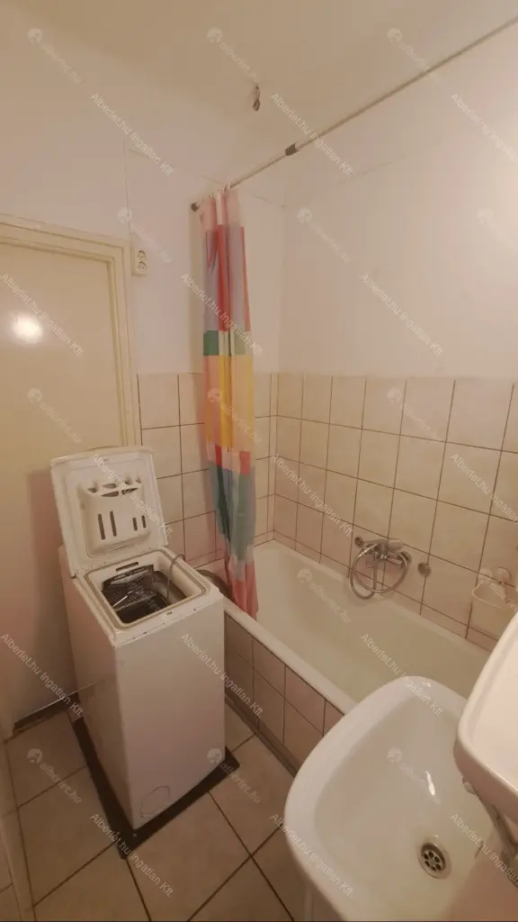 Kiadó albérlet 250000 Ft/hó áron: Budapest, I. kerület  Mihály utca. Mérete: 68 nm, 2 szobás | Alberlet.hu - 6680245