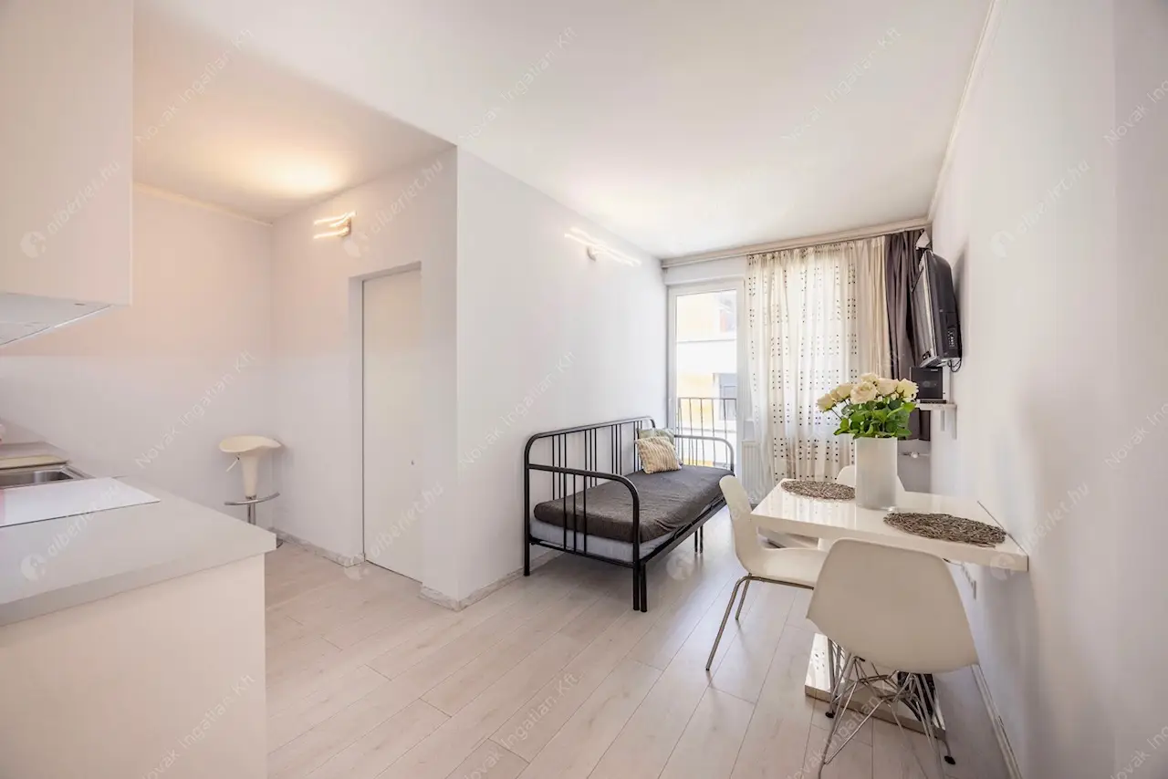 Kiadó albérlet 350000 Ft/hó áron: Budapest, I. kerület  Naphegy utca. Mérete: 55 nm, 2 szobás | Alberlet.hu - 6490182