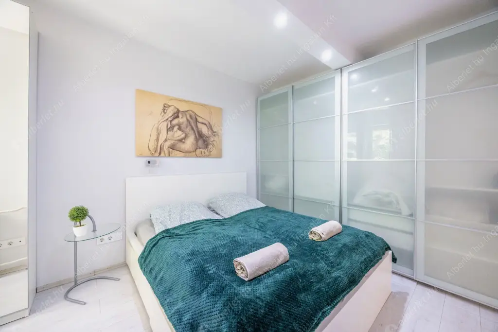 Kiadó albérlet 369000 Ft/hó áron: Budapest, I. kerület  Naphegy utca. Mérete: 55 nm, 1 szobás | Alberlet.hu - 6605108