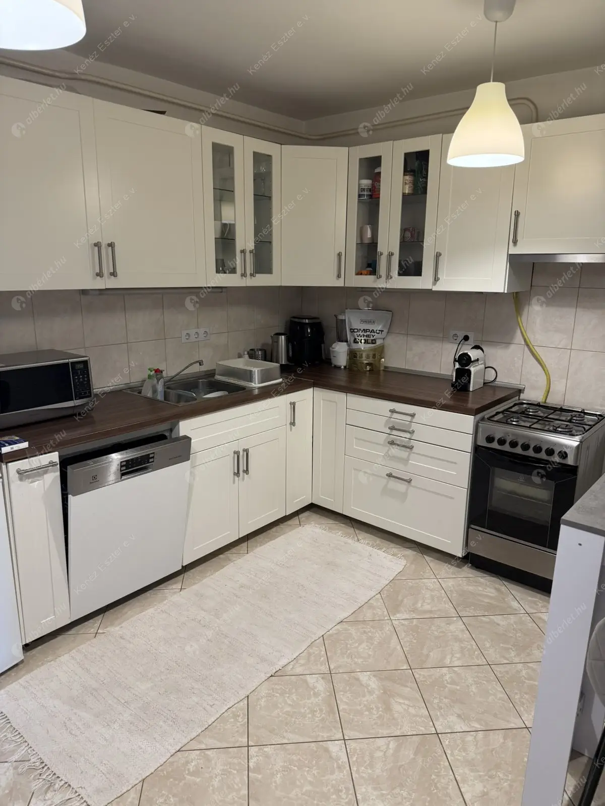 Kiadó albérlet 500000 Ft/hó áron: Budapest, I. kerület  Orom utca. Mérete: 80 nm, 2 szobás | Alberlet.hu - 6568672