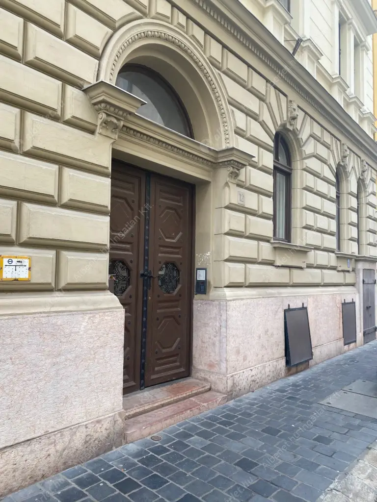 Kiadó albérlet 990000 Ft/hó áron: Budapest, I. kerület  Országház utca. Mérete: 47 nm, 1 szobás | Alberlet.hu - 6638571