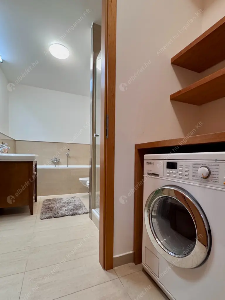 Kiadó albérlet 487000 Ft/hó áron: Budapest, I. kerület  Országház utca. Mérete: 63 nm, 2 szobás | Alberlet.hu - 6606068