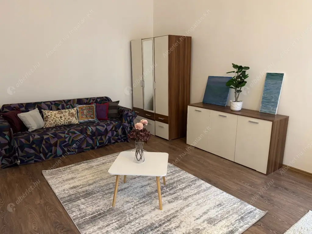 Kiadó albérlet 190000 Ft/hó áron: Budapest, I. kerület  Ostrom utca. Mérete: 41 nm, 1 szobás | Alberlet.hu - 6569921