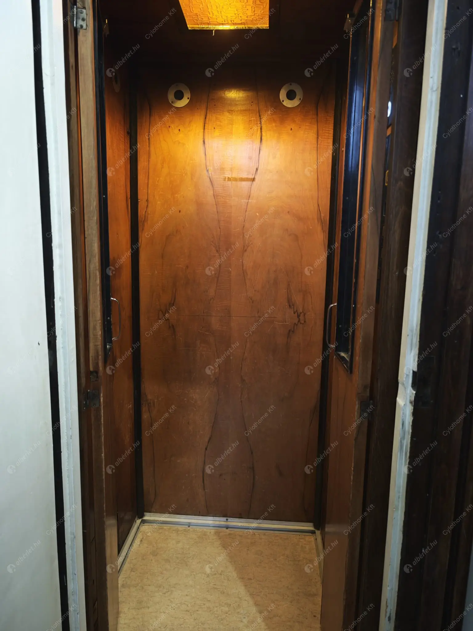 Kiadó albérlet 458000 Ft/hó áron: Budapest, I. kerület  Ostrom utca. Mérete: 80 nm, 3 szobás | Alberlet.hu - 6596658