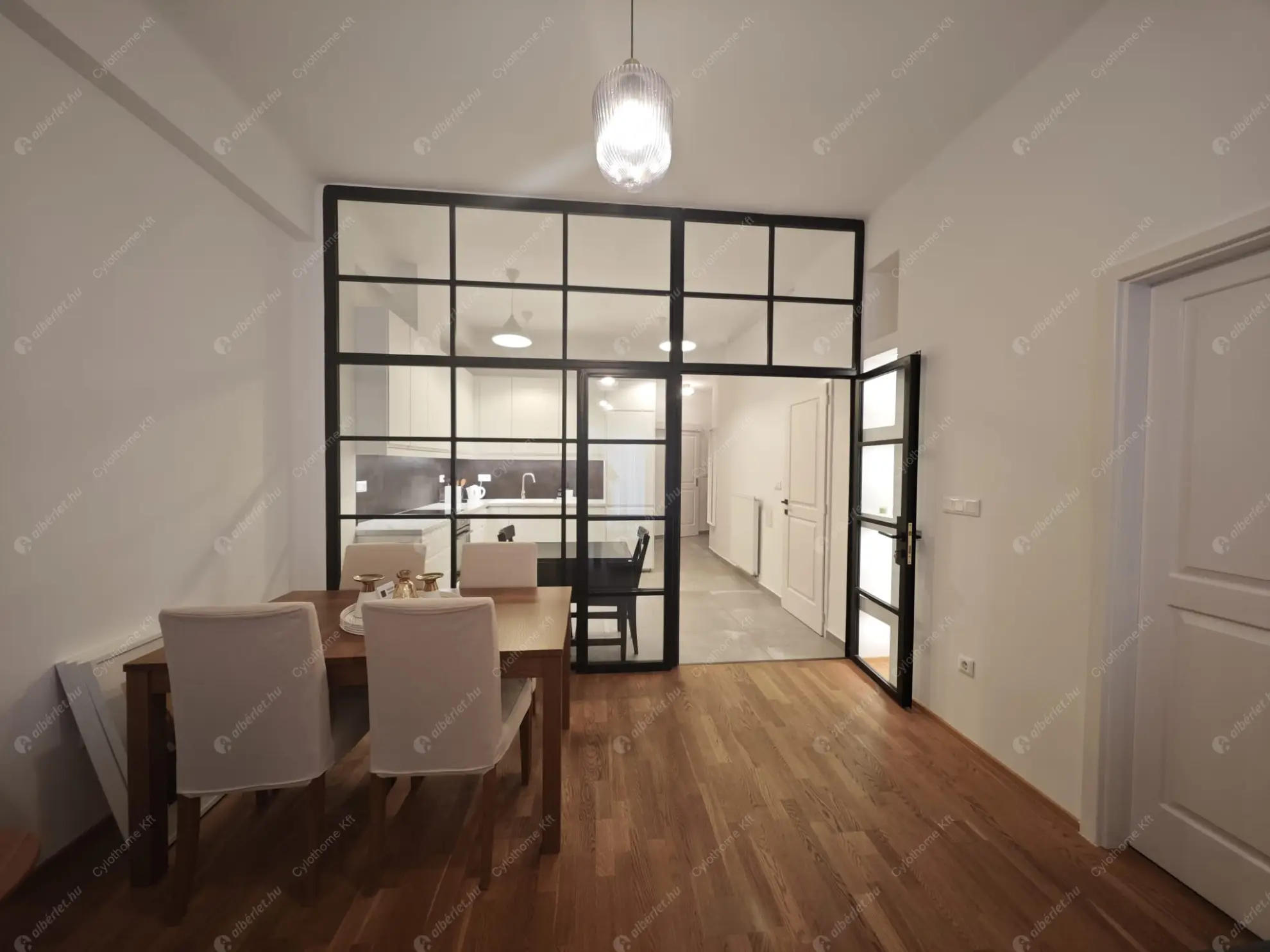 Kiadó albérlet 458000 Ft/hó áron: Budapest, I. kerület  Ostrom utca. Mérete: 80 nm, 3 szobás | Alberlet.hu - 6596662