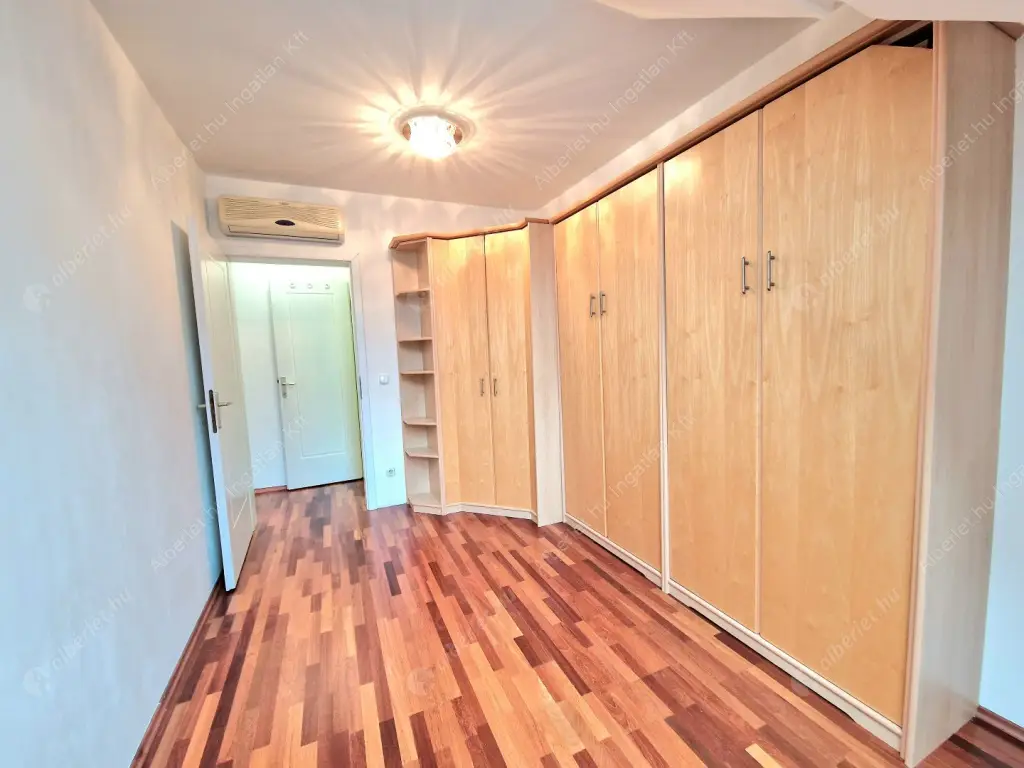 Kiadó albérlet 270000 Ft/hó áron: Budapest, I. kerület  Pálya utca. Mérete: 50 nm, 2 szobás | Alberlet.hu - 5832683