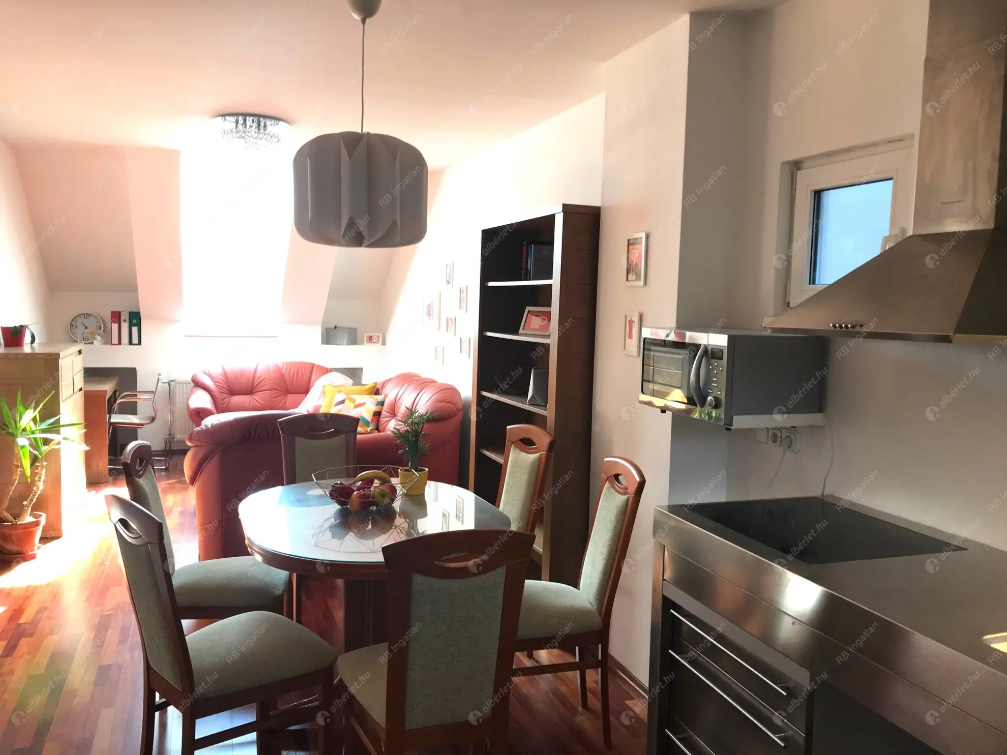 Kiadó albérlet 270000 Ft/hó áron: Budapest, I. kerület  Pálya utca. Mérete: 50 nm, 2 szobás | Alberlet.hu - 6621255