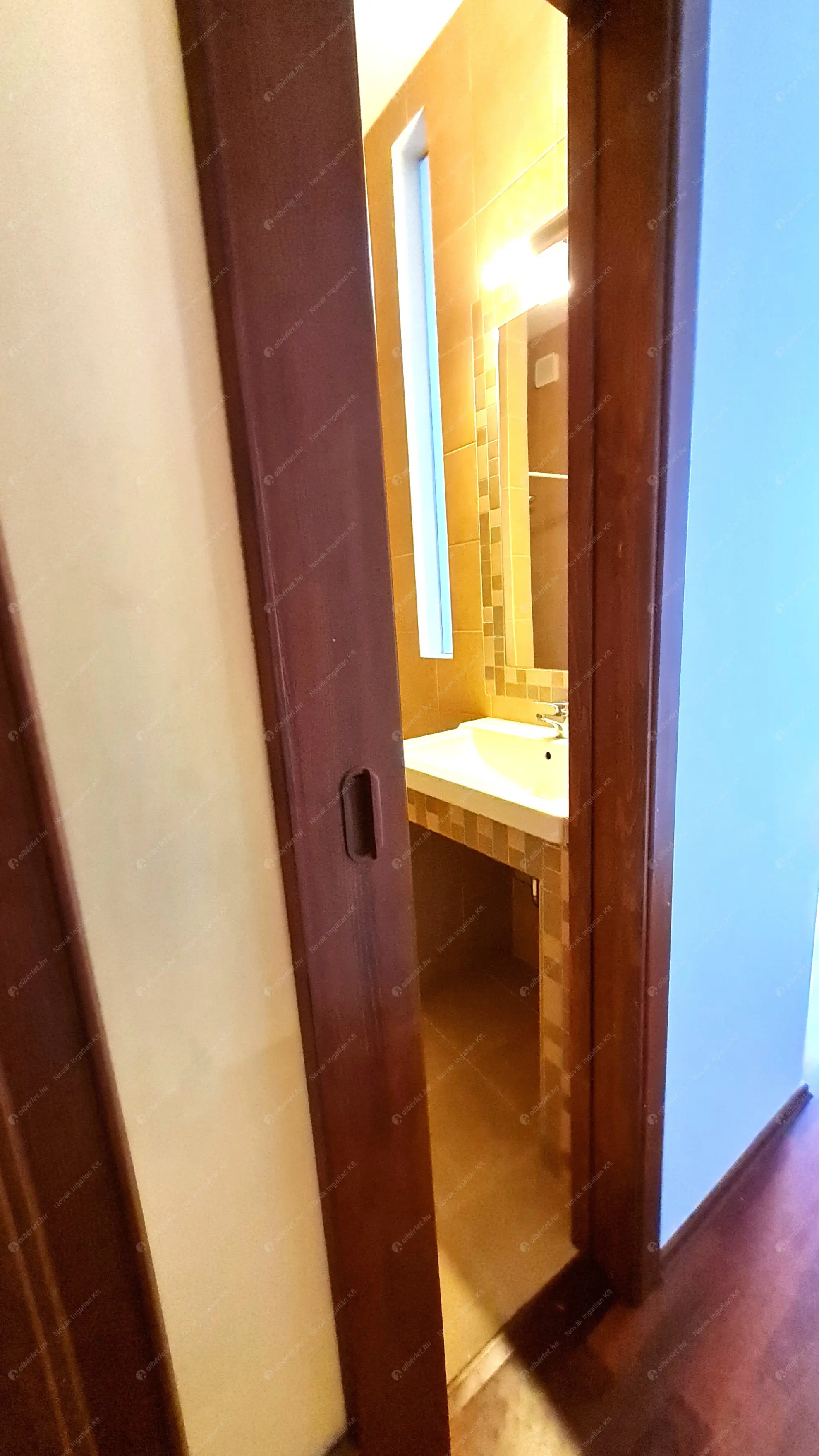 Kiadó albérlet 310000 Ft/hó áron: Budapest, I. kerület  Pauler utca. Mérete: 53 nm, 2 szobás | Alberlet.hu - 6620728