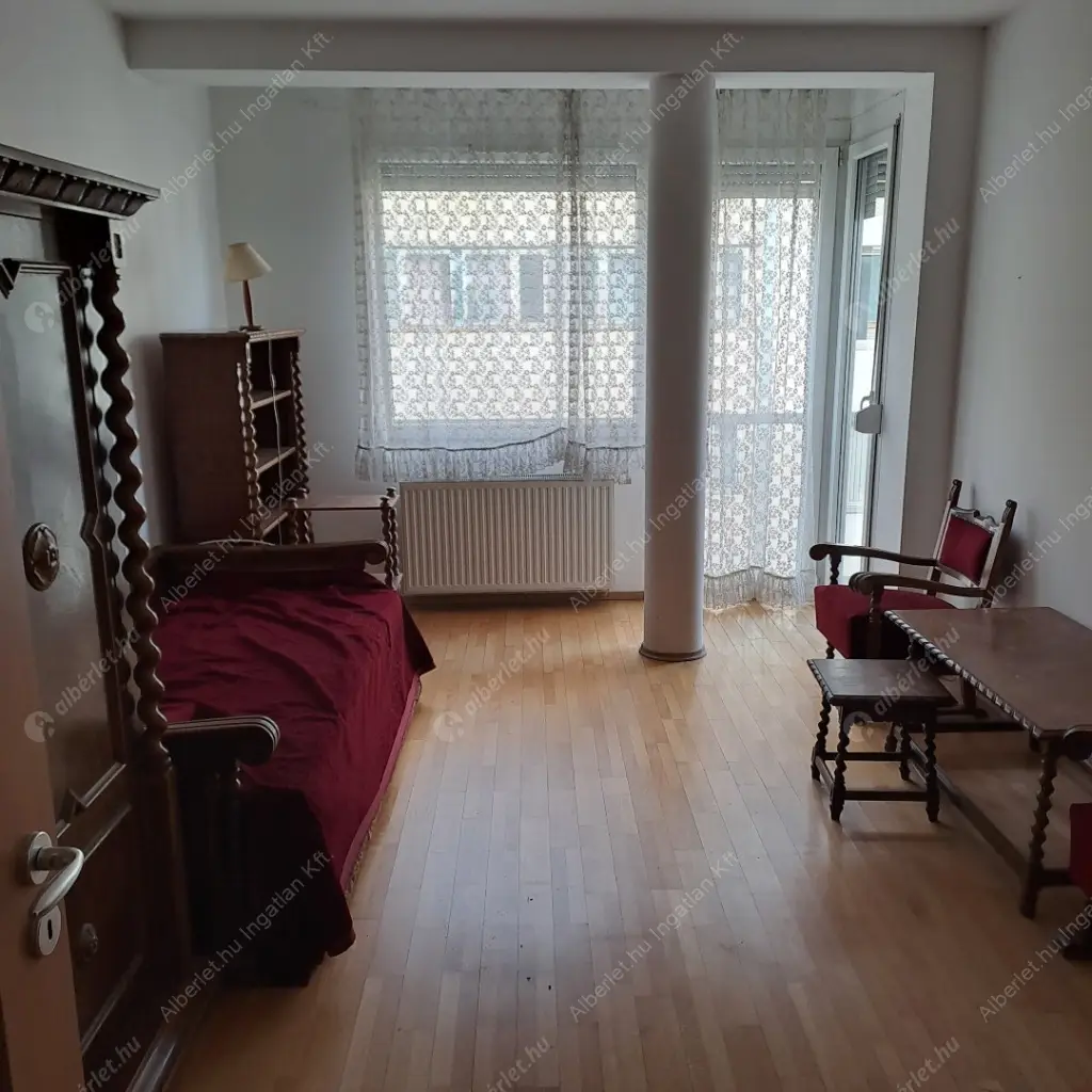 Kiadó albérlet 265000 Ft/hó áron: Budapest, I. kerület  Pauler utca. Mérete: 56 nm, 2 szobás | Alberlet.hu - 6585841