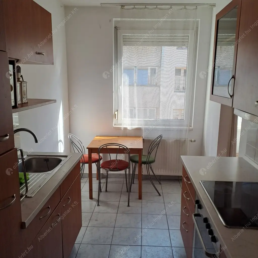 Kiadó albérlet 255000 Ft/hó áron: Budapest, I. kerület  Pauler utca. Mérete: 56 nm, 2 szobás | Alberlet.hu - 6596399