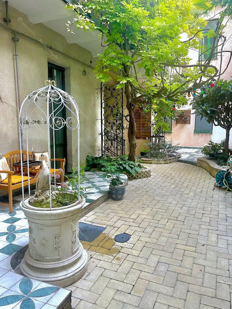 Kiadó albérlet 155000 Ft/hó áron: Budapest, I. kerület  Ponty utca. Mérete: 26 nm, 1 szobás | Alberlet.hu - 6641402