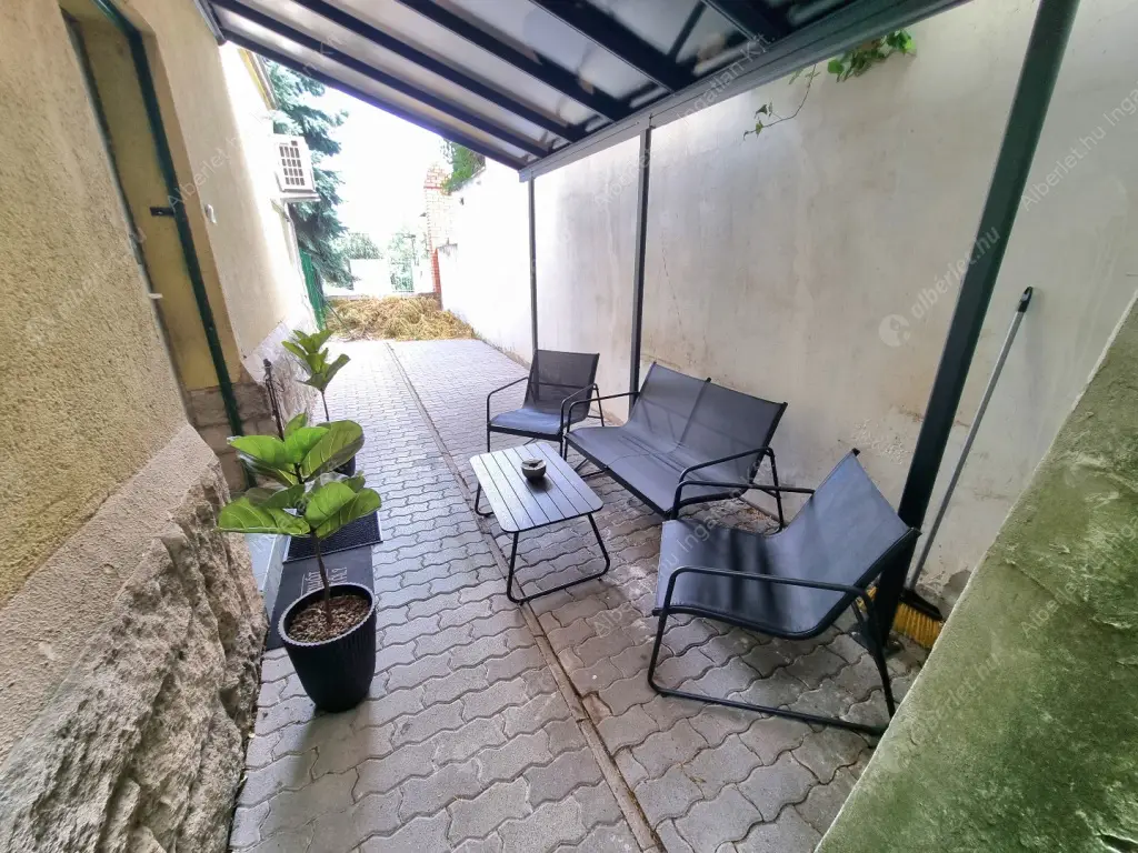 Kiadó albérlet 300000 Ft/hó áron: Budapest, I. kerület  Szabó Ilonka utca. Mérete: 39 nm, 2 szobás | Alberlet.hu - 6615498