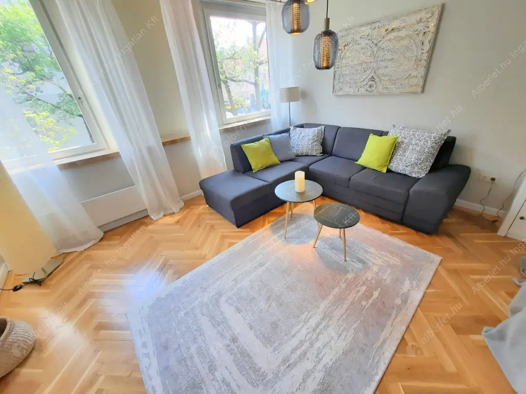 Kiadó albérlet 540000 Ft/hó áron: Budapest, I. kerület  Szentháromság tér. Mérete: 51 nm, 1 szobás | Alberlet.hu - 6625323