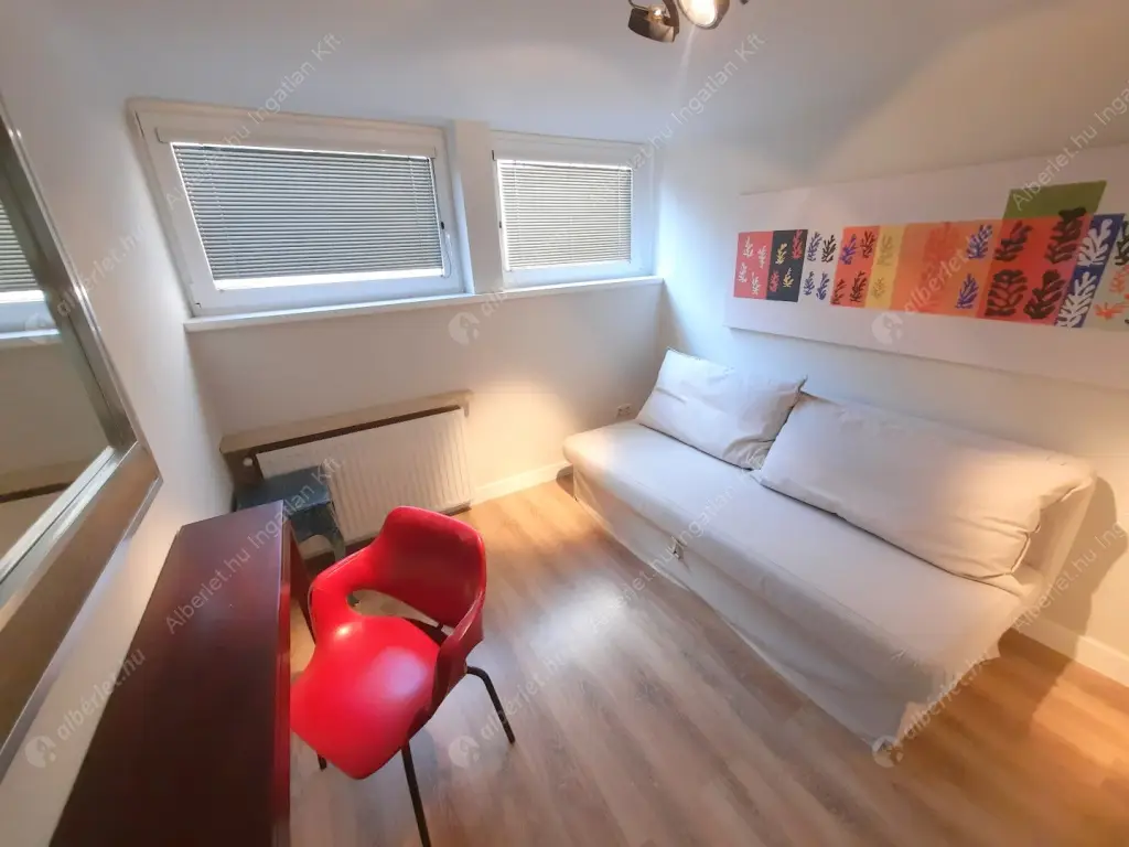 Kiadó albérlet 656000 Ft/hó áron: Budapest, I. kerület  Szentháromság tér. Mérete: 78 nm, 2 szobás | Alberlet.hu - 6625335