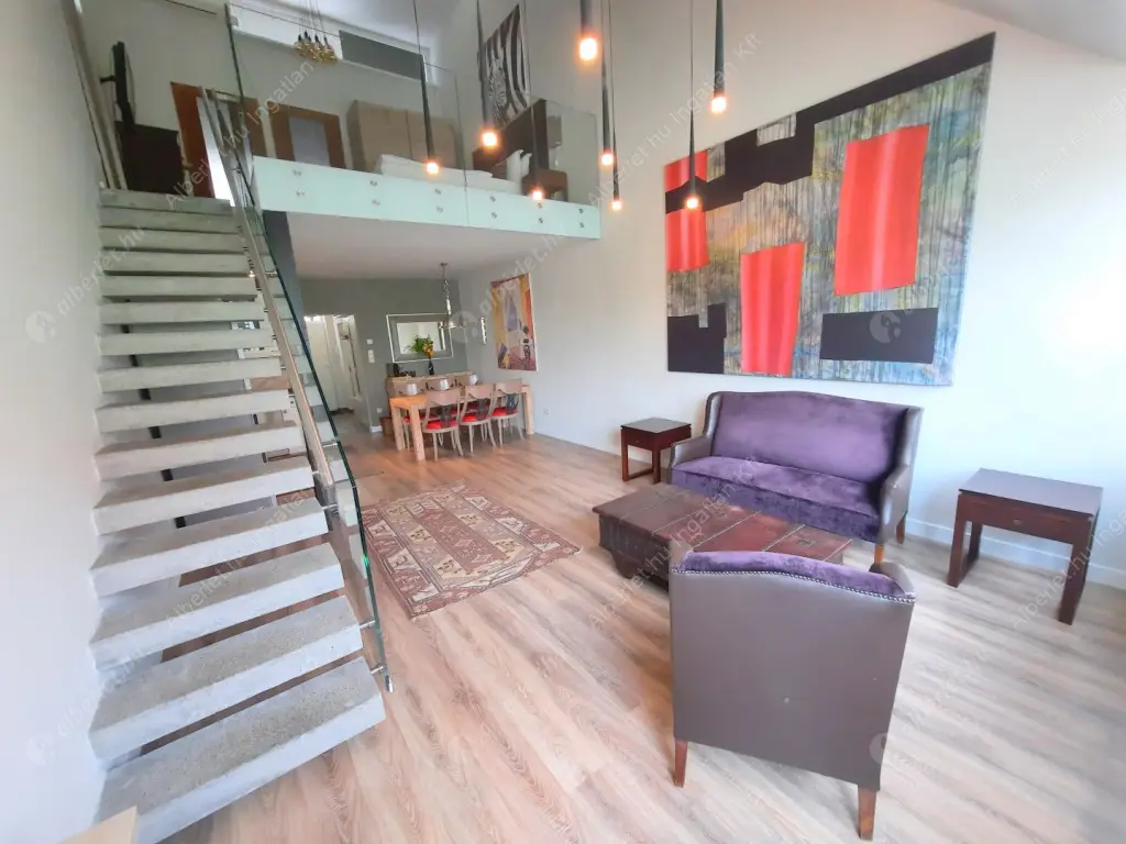 Kiadó albérlet 656000 Ft/hó áron: Budapest, I. kerület  Szentháromság tér. Mérete: 78 nm, 2 szobás | Alberlet.hu - 6625338