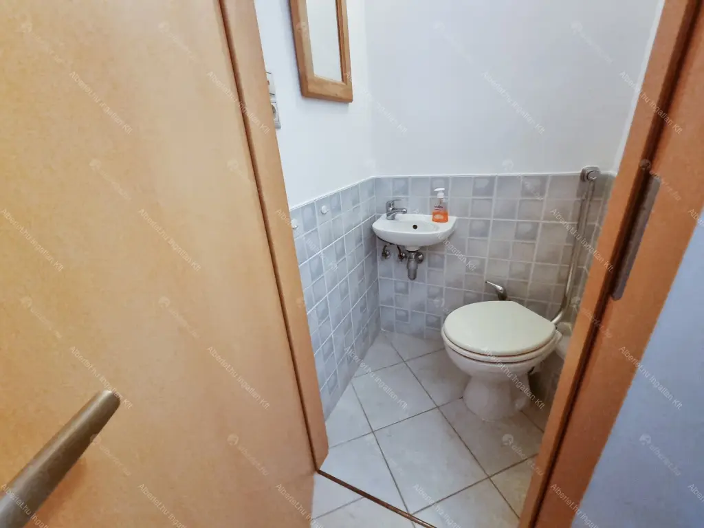 Kiadó albérlet 350000 Ft/hó áron: Budapest, I. kerület  Szirtes út. Mérete: 46 nm, 2 szobás | Alberlet.hu - 6645124