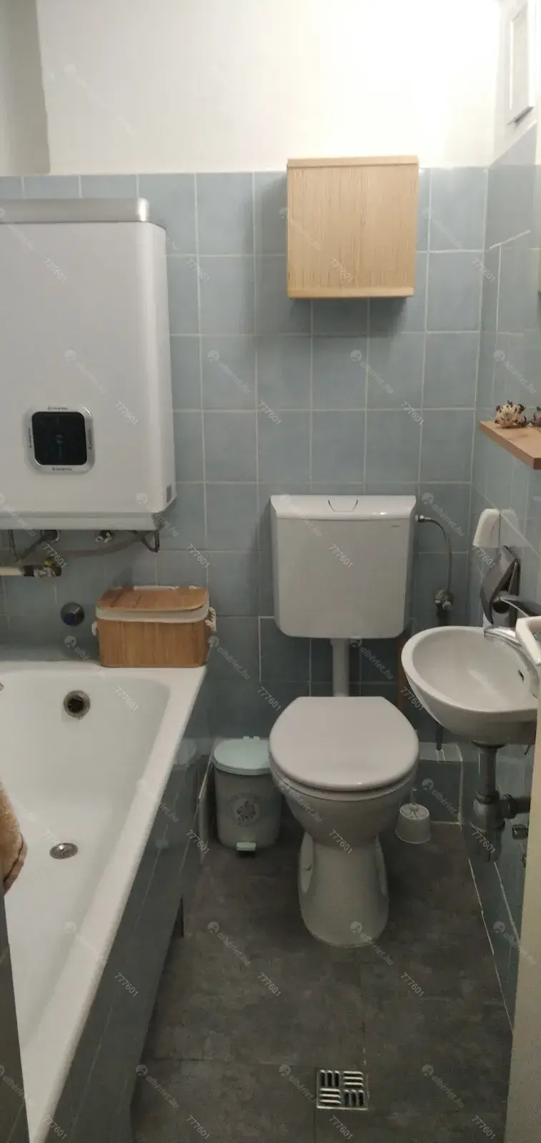 Kiadó albérlet 190000 Ft/hó áron: Budapest, I. kerület  Tigris utca. Mérete: 30 nm, 1 szobás | Alberlet.hu - 6706832