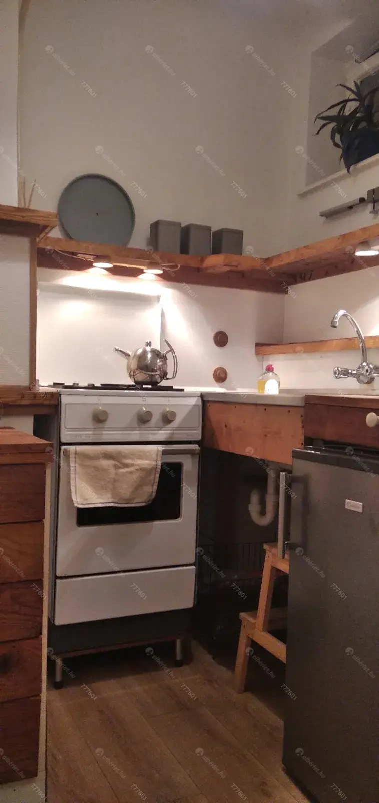 Kiadó albérlet 190000 Ft/hó áron: Budapest, I. kerület  Tigris utca. Mérete: 30 nm, 1 szobás | Alberlet.hu - 6706833