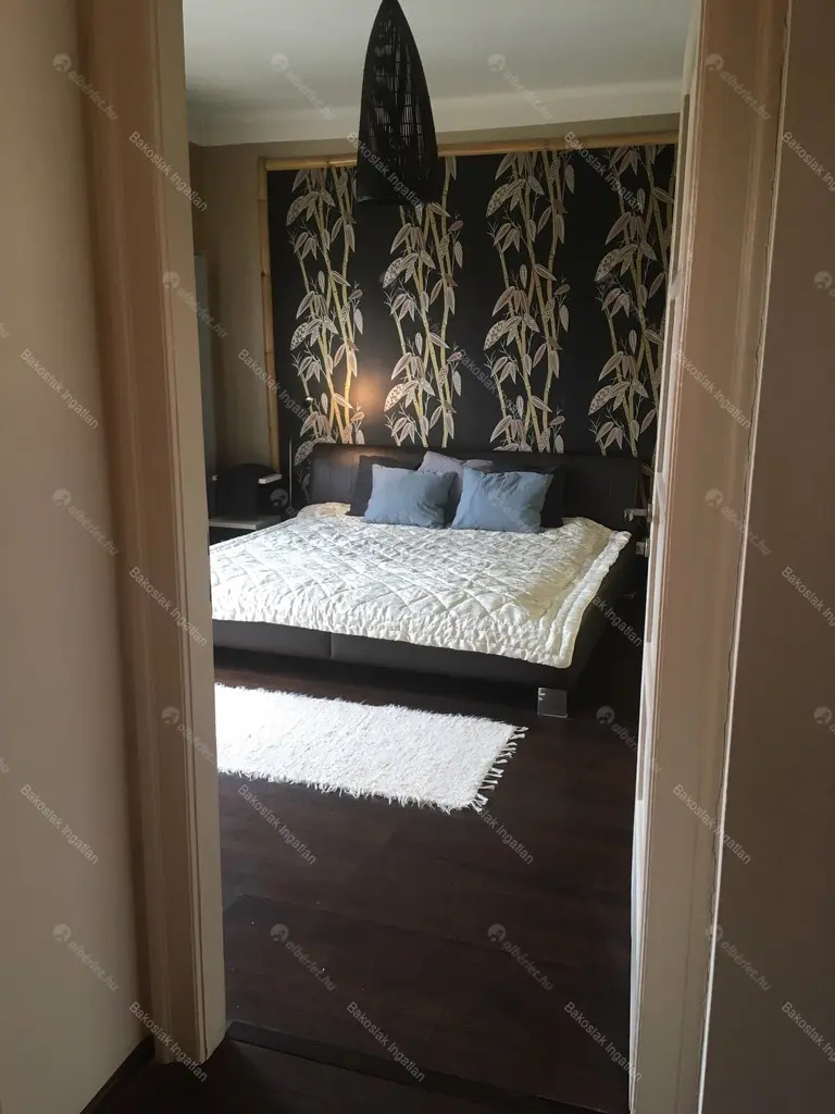 Kiadó albérlet 568000 Ft/hó áron: Budapest, I. kerület  Toldy Ferenc utca. Mérete: 100 nm, 3 szobás | Alberlet.hu - 4962417