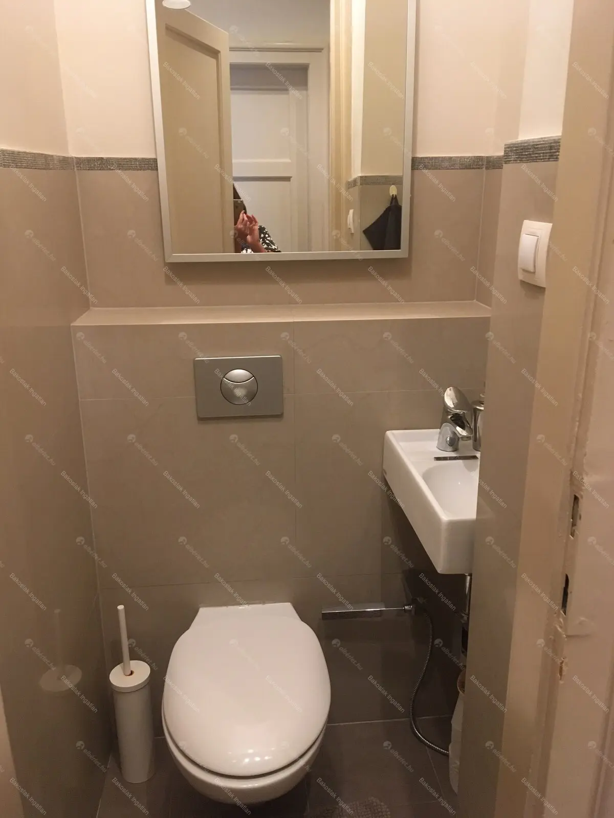 Kiadó albérlet 579000 Ft/hó áron: Budapest, I. kerület  Toldy Ferenc utca. Mérete: 100 nm, 3 szobás | Alberlet.hu - 6650693