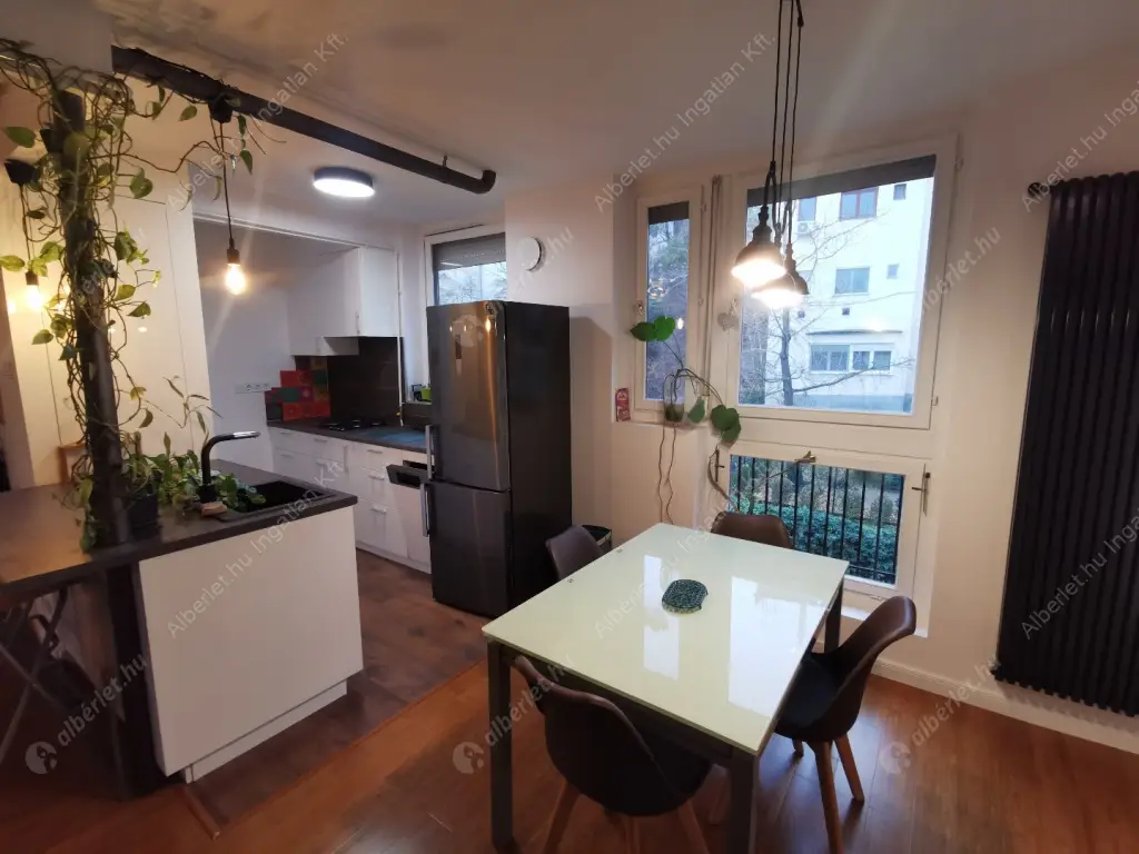 Kiadó albérlet 600000 Ft/hó áron: Budapest, I. kerület  Toldy Ferenc utca. Mérete: 105 nm, 5 szobás | Alberlet.hu - 6572970