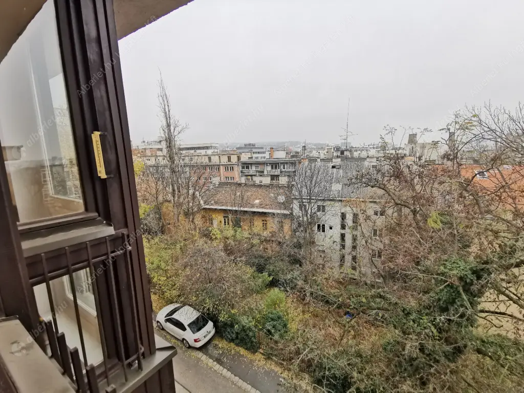 Kiadó albérlet 600000 Ft/hó áron: Budapest, I. kerület  Toldy Ferenc utca. Mérete: 105 nm, 5 szobás | Alberlet.hu - 6572980