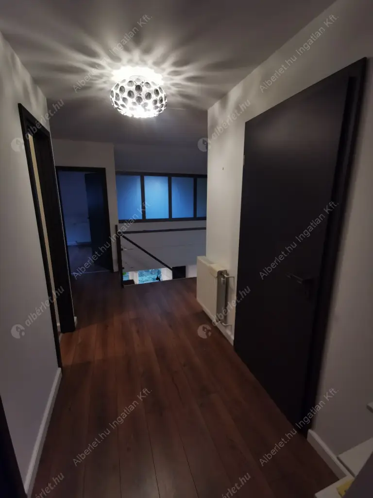 Kiadó albérlet 600000 Ft/hó áron: Budapest, I. kerület  Toldy Ferenc utca. Mérete: 105 nm, 5 szobás | Alberlet.hu - 6572991