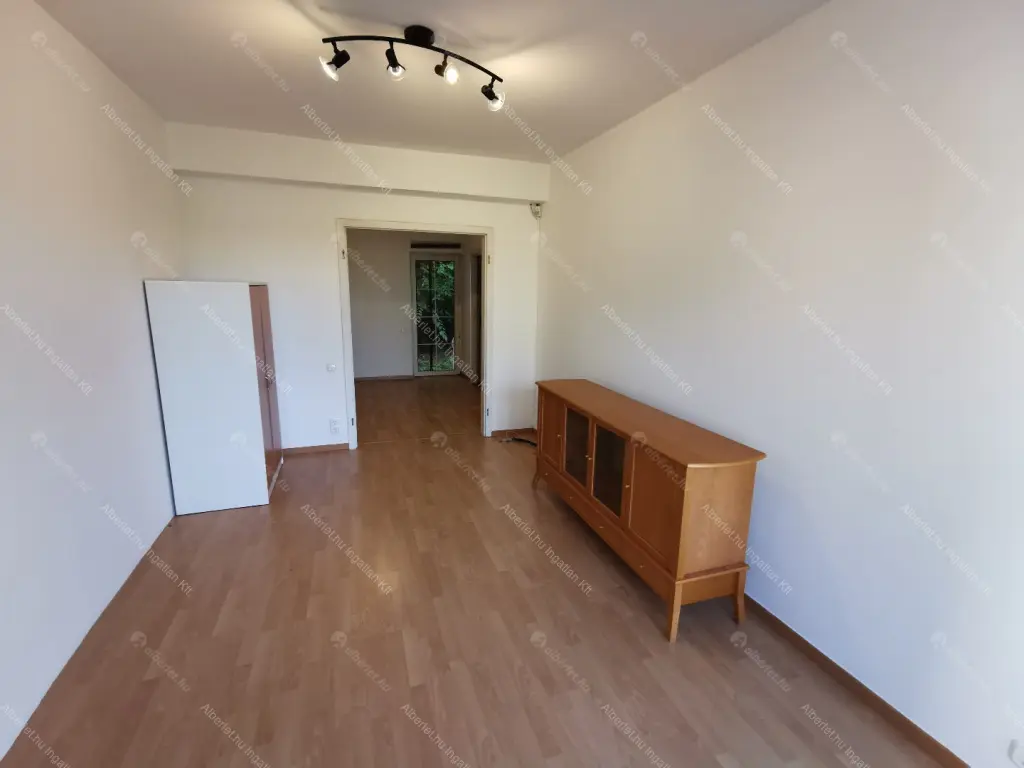 Kiadó albérlet 310000 Ft/hó áron: Budapest, I. kerület  Toldy Ferenc utca. Mérete: 62 nm, 2 szobás | Alberlet.hu - 6691418