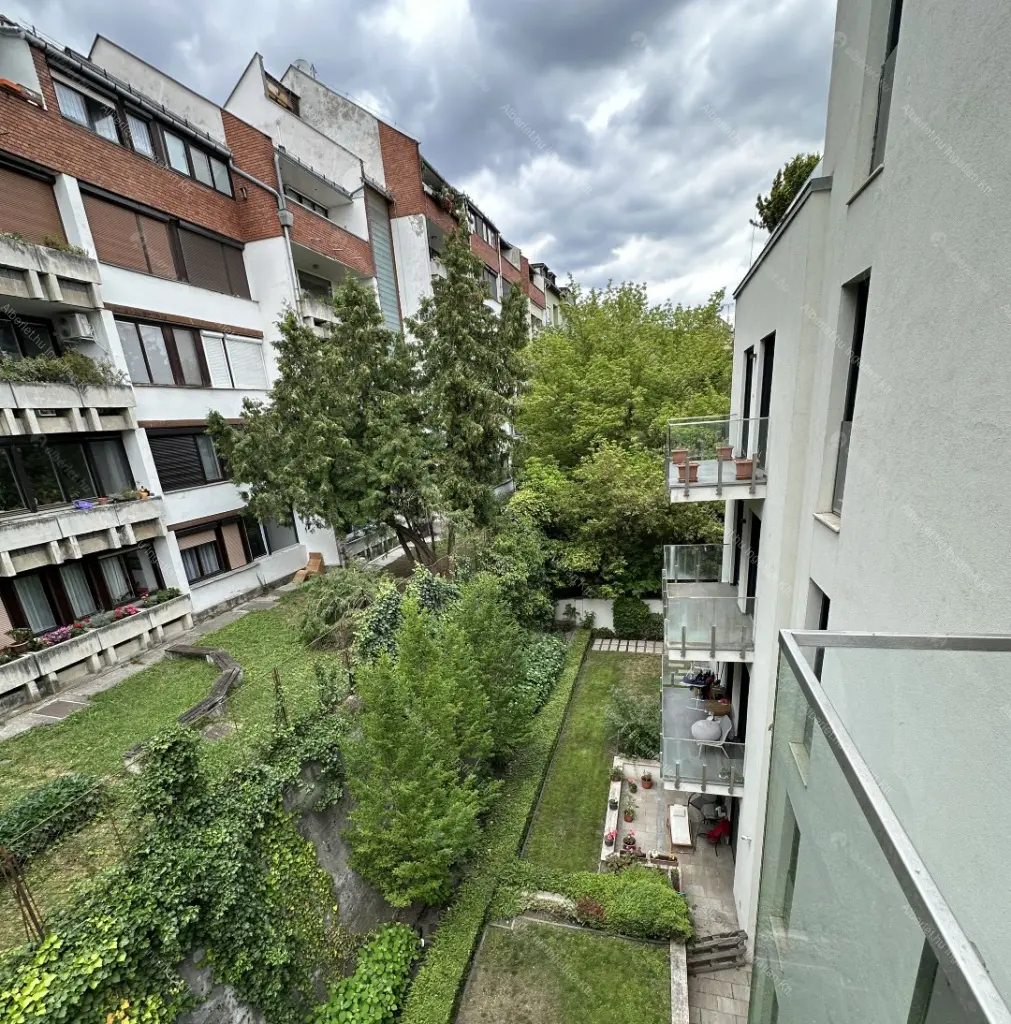 Kiadó albérlet 960000 Ft/hó áron: Budapest, I. kerület  Toldy Ferenc utca. Mérete: 94 nm, 3 szobás | Alberlet.hu - 6740468