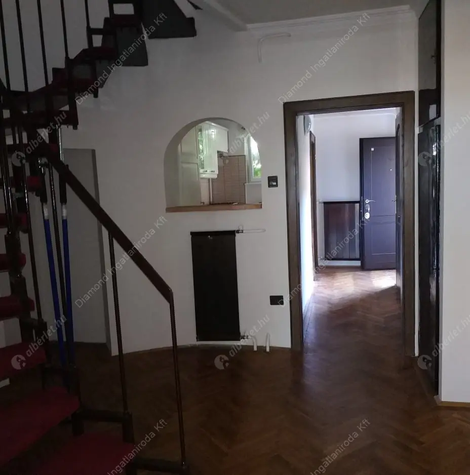 Kiadó albérlet 430000 Ft/hó áron: Budapest, I. kerület  Úri utca. Mérete: 100 nm, 3 szobás | Alberlet.hu - 5051040