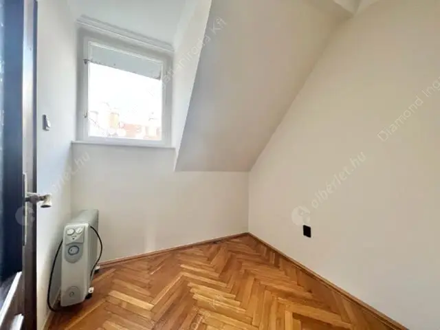 Kiadó albérlet 430000 Ft/hó áron: Budapest, I. kerület  Úri utca. Mérete: 100 nm, 3 szobás | Alberlet.hu - 6607135