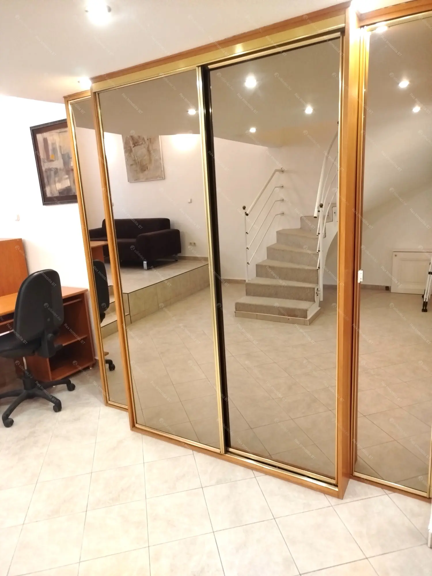 Kiadó albérlet 295000 Ft/hó áron: Budapest, I. kerület  Úri utca. Mérete: 75 nm, 1 szobás | Alberlet.hu - 6675476