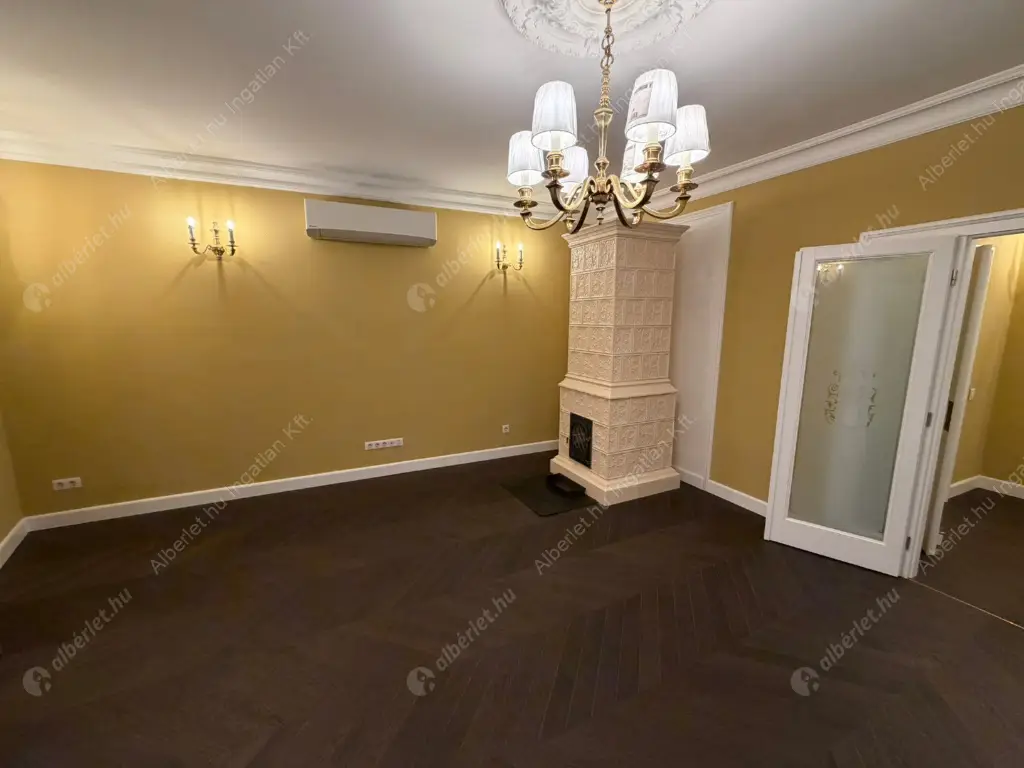 Kiadó albérlet 800000 Ft/hó áron: Budapest, I. kerület  Úri utca. Mérete: 75 nm, 2 szobás | Alberlet.hu - 6577986