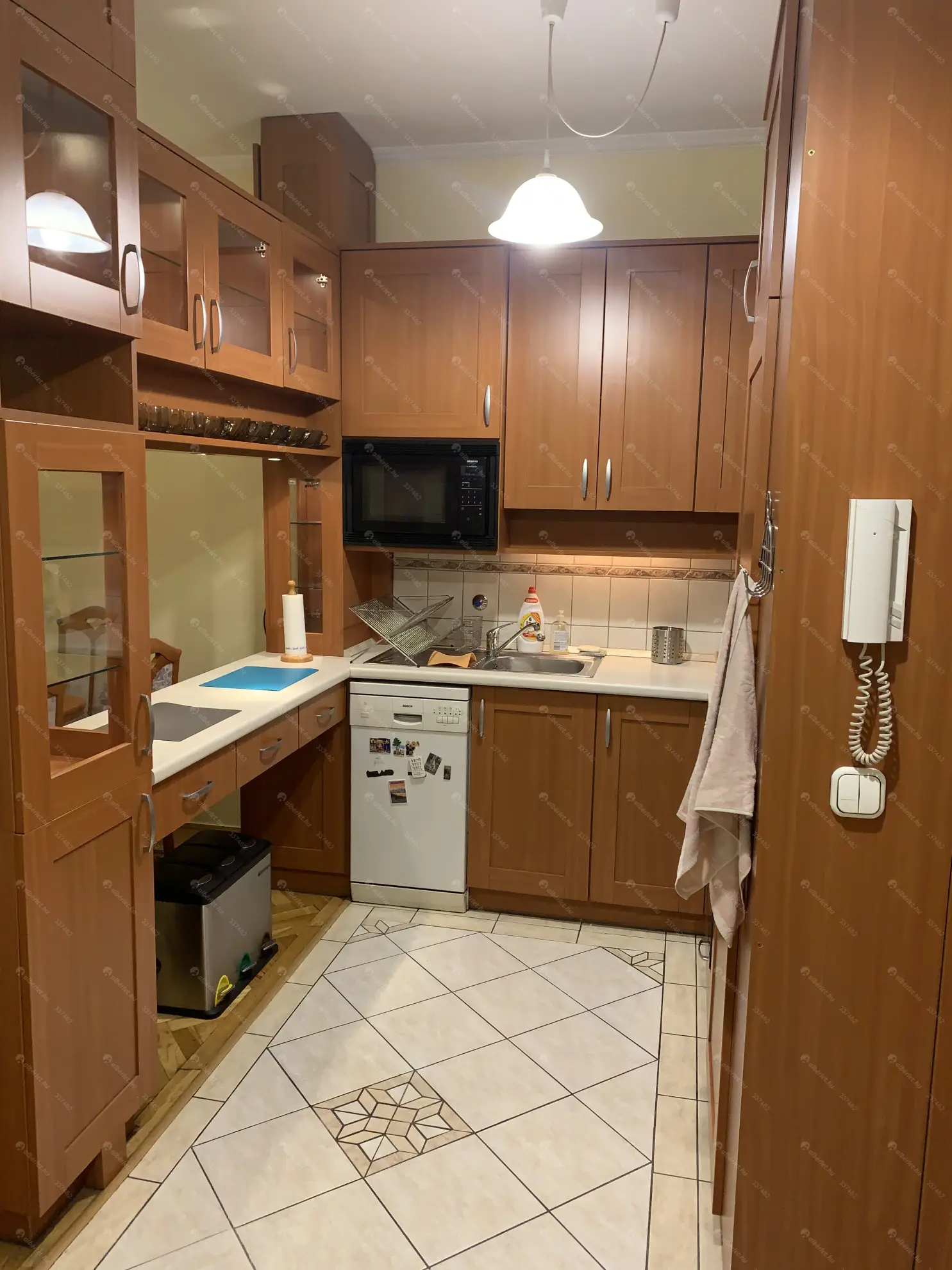 Kiadó albérlet 275000 Ft/hó áron: Budapest, I. kerület  Várkert rakpart. Mérete: 57 nm, 2 szobás | Alberlet.hu - 6544478