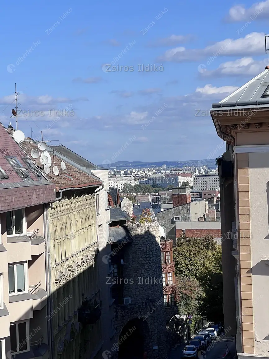 Kiadó albérlet 400000 Ft/hó áron: Budapest, I. kerület  Víziváros . Mérete: 105 nm, 3 szobás | Alberlet.hu - 6572161