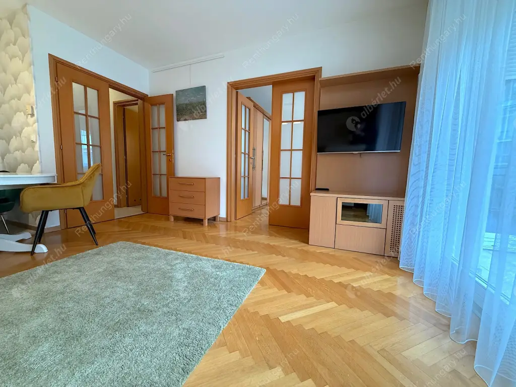 Kiadó albérlet 400000 Ft/hó áron: Budapest, I. kerület  Zsolt utca. Mérete: 55 nm, 2 szobás | Alberlet.hu - 6612365