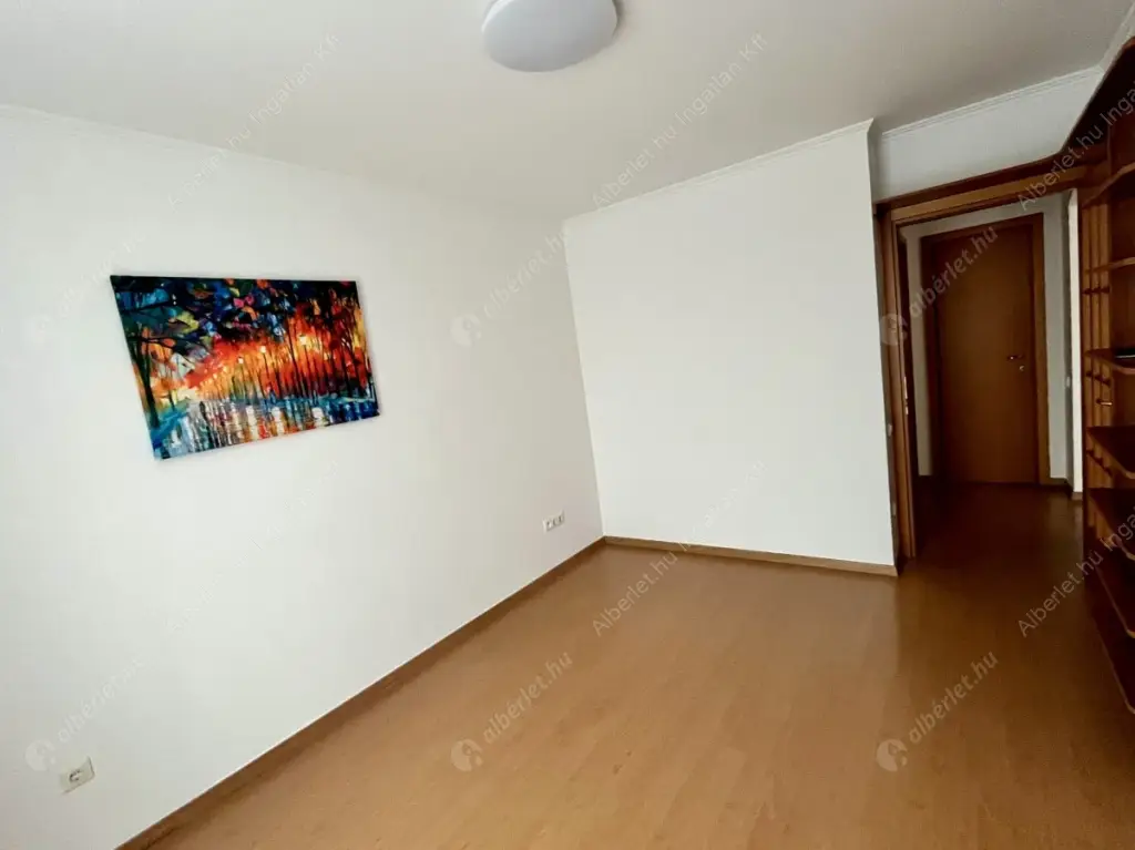 Kiadó albérlet 359000 Ft/hó áron: Budapest, I. kerület  Zsolt utca. Mérete: 74 nm, 3 szobás | Alberlet.hu - 6614960
