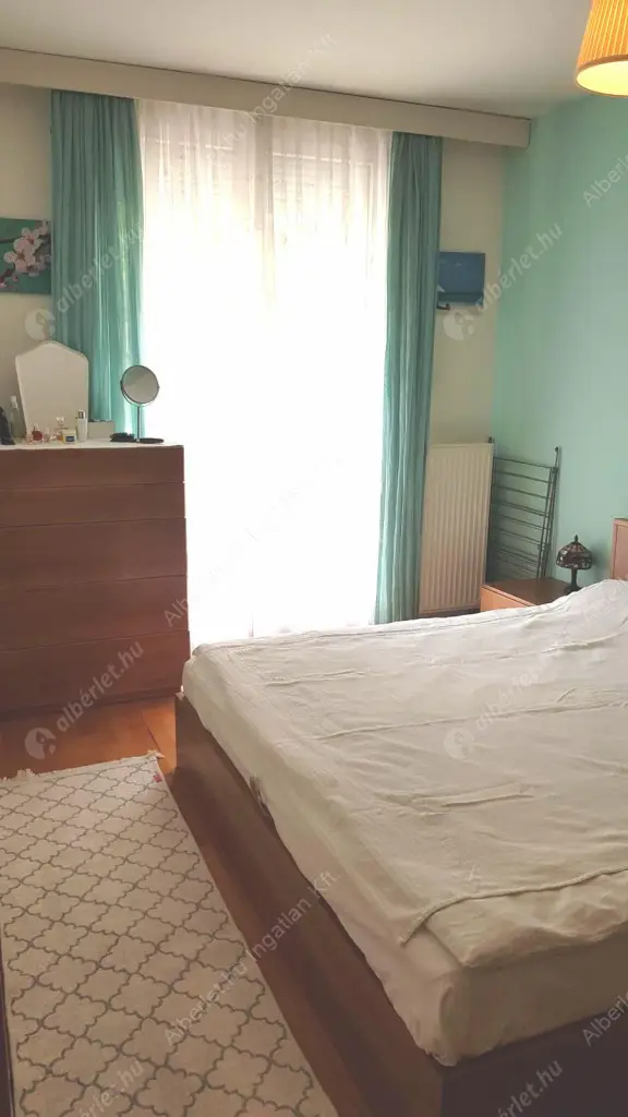 Kiadó albérlet 599000 Ft/hó áron: Budapest, I. kerület  Zsolt utca. Mérete: 80 nm, 3 szobás | Alberlet.hu - 6615523