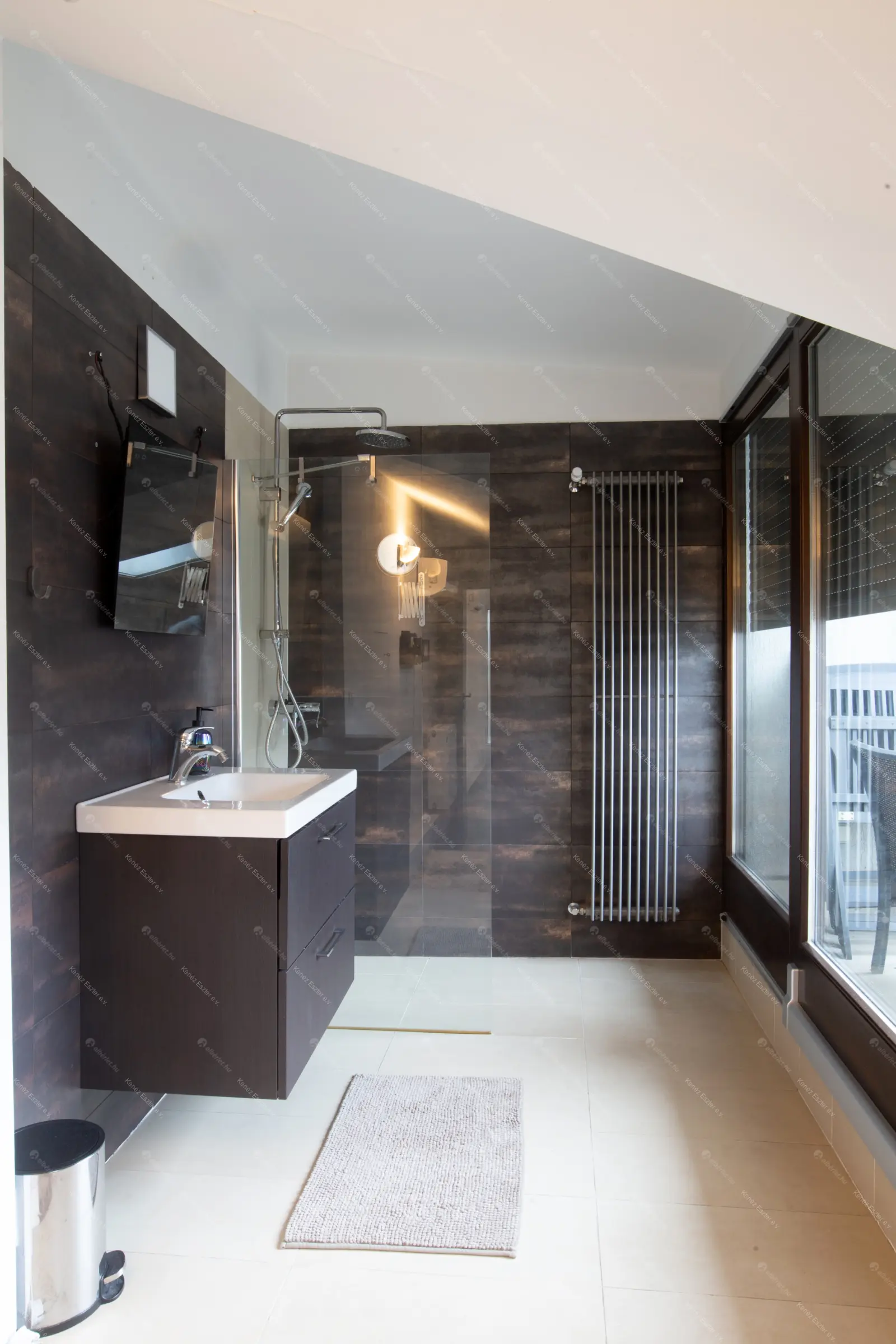 Kiadó albérlet 585000 Ft/hó áron: Budapest, I. kerület  Zsolt utca. Mérete: 88 nm, 4 szobás | Alberlet.hu - 6659164