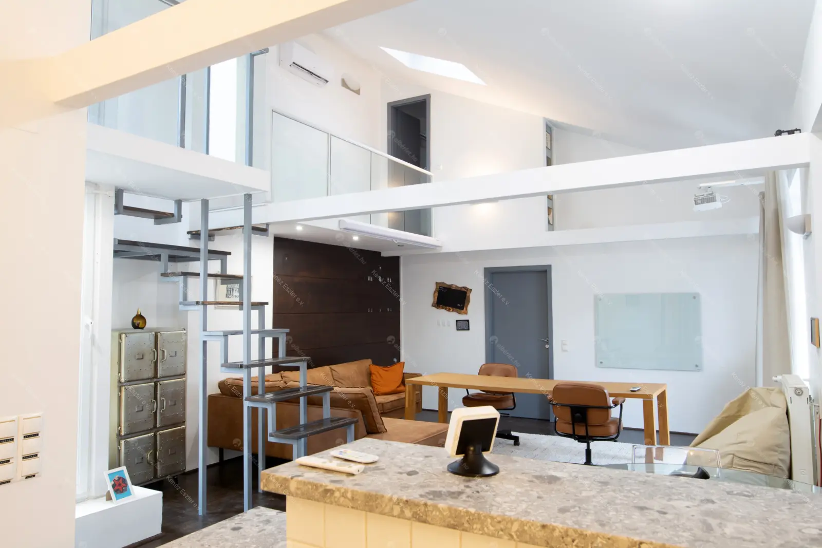 Kiadó albérlet 585000 Ft/hó áron: Budapest, I. kerület  Zsolt utca. Mérete: 88 nm, 4 szobás | Alberlet.hu - 6659180