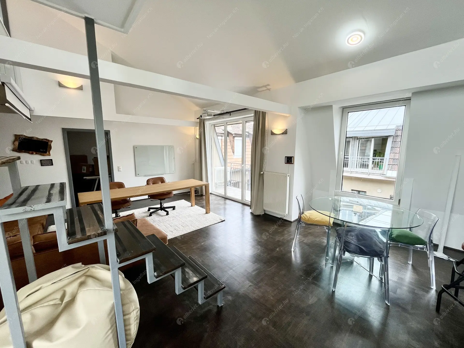 Kiadó albérlet 450000 Ft/hó áron: Budapest, I. kerület  Zsolt utca. Mérete: 90 nm, 4 szobás | Alberlet.hu - 6479442